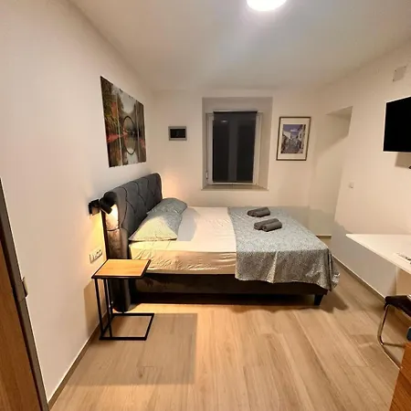 Old *** Apartamento Pula