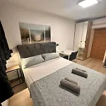 Apartment Old *** *