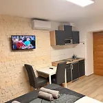 Apartment Old *** *