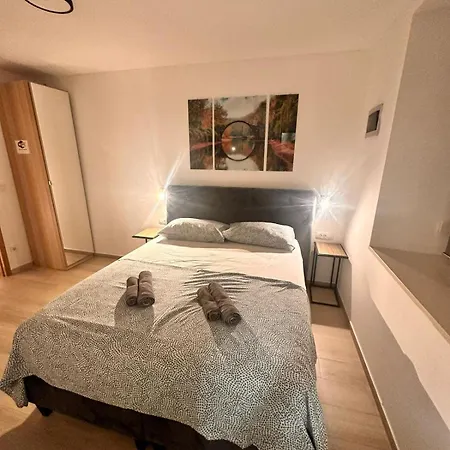 Old *** Appartamento Pola