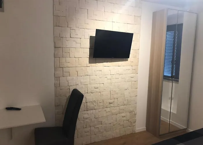 Old *** Апартаменты Пула