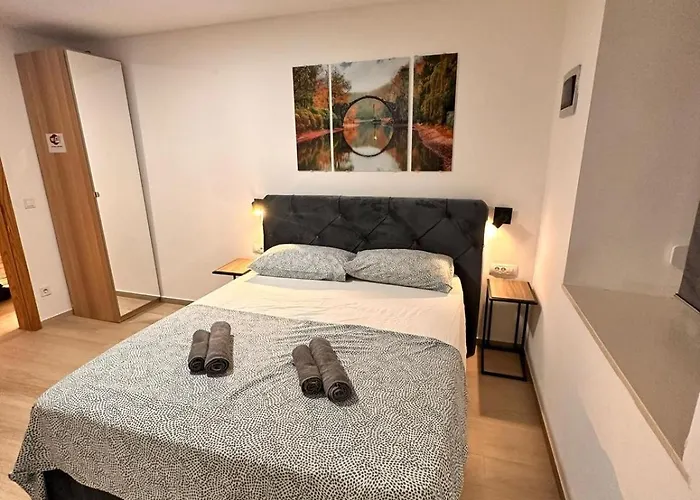 Old *** Апартаменты *