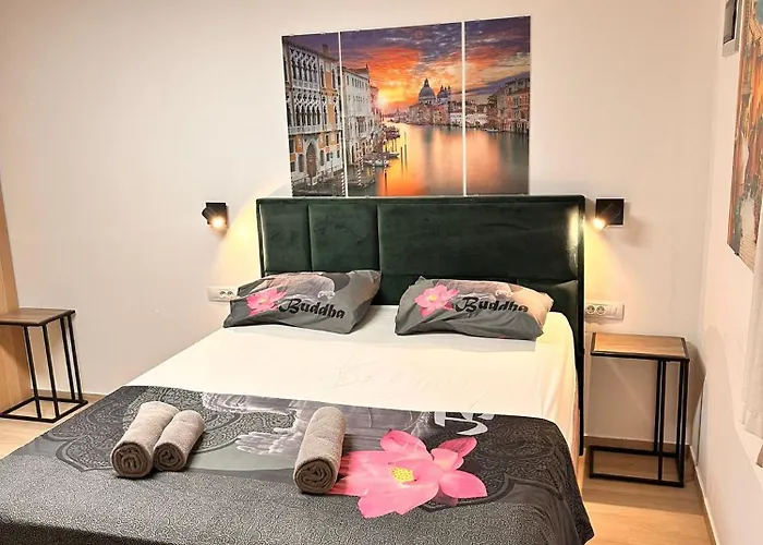 Апартаменты Old ***